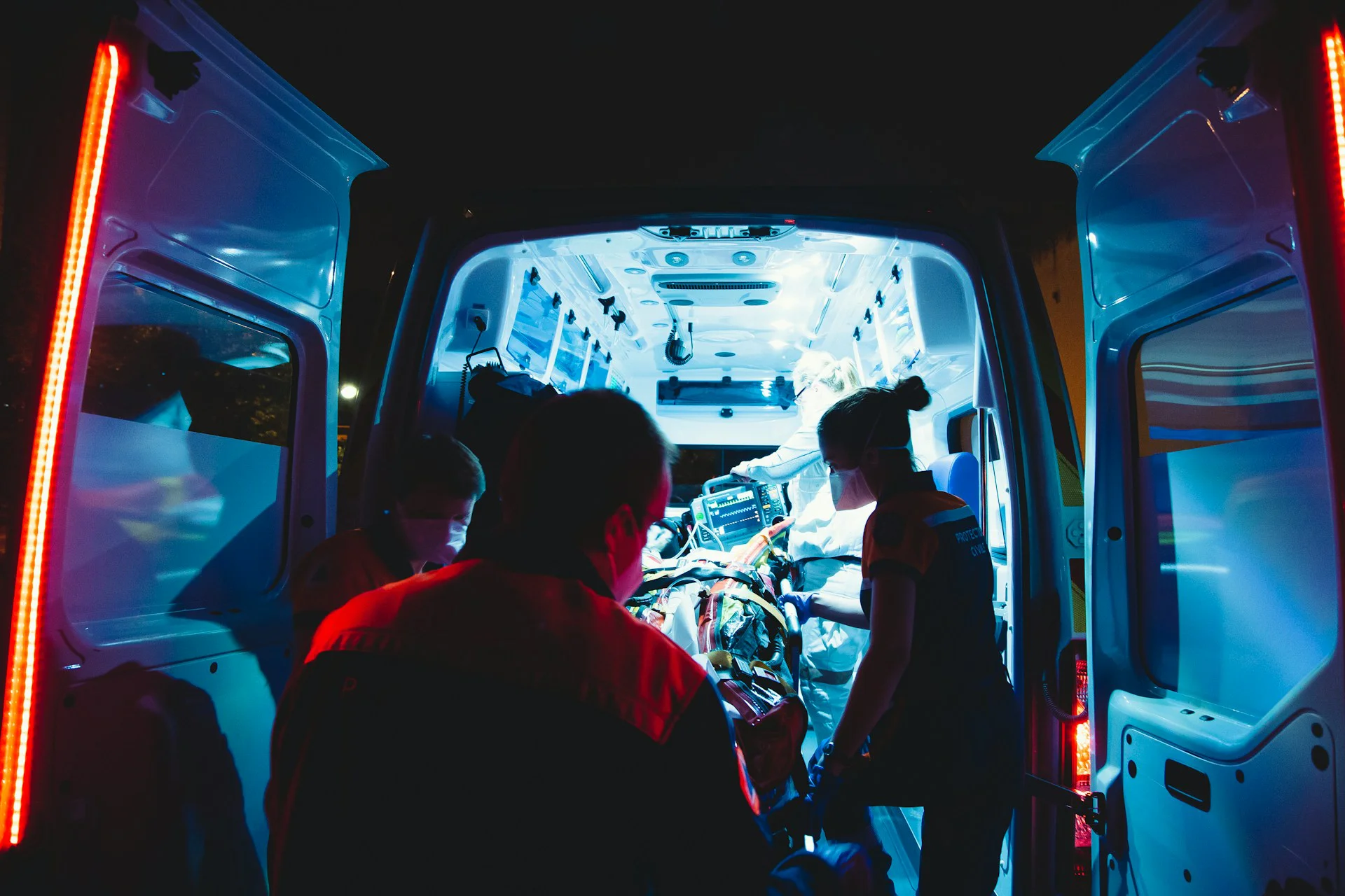 Eroii comunității — de la oameni la inovație tehnologică